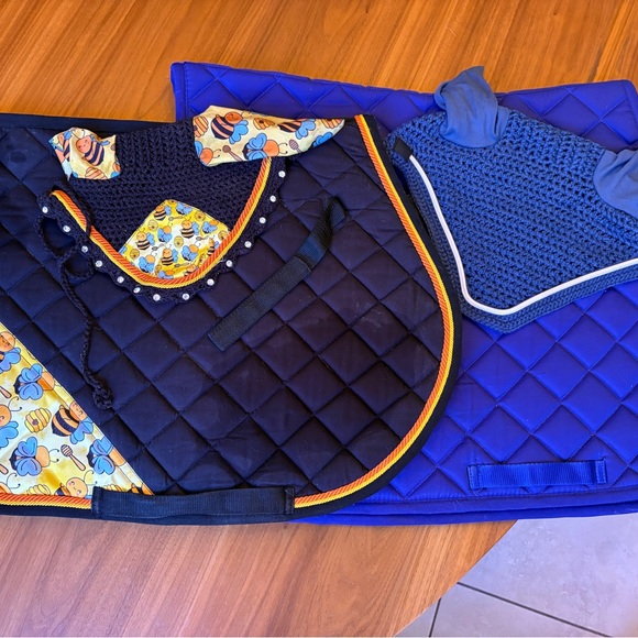 Horse Saddle Pads and Ear Bonnets - Picture 1 of 3